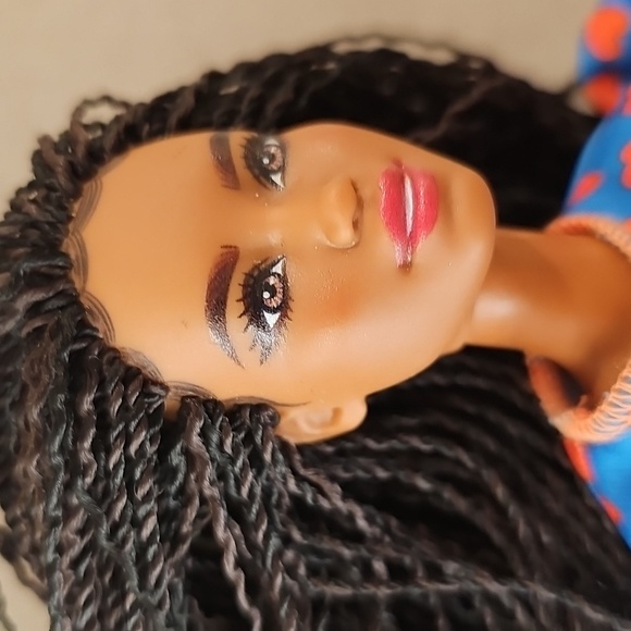 2015 Mattel Barbie Fashionistas Barbie Doll With Long Braided Dark Hair - Picture 3 of 9